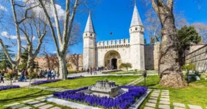 Lire la suite à propos de l’article Découvrez la Grandeur du Palais de Topkapı à Istanbul