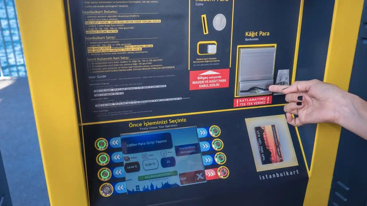 Biletmatik vending machine in Istanbul, showing the Istanbul Card purchase interface.